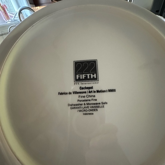 222 fifth cachepot dinner plates
